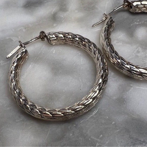 Vintage Designer Hoop Earrings Solid 925 Sterling Silver Large Hoops Etched - Picture 11 of 12